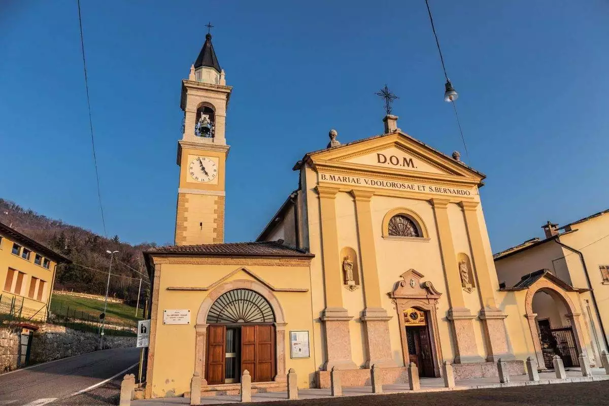 La chiesa di Lughezzano.