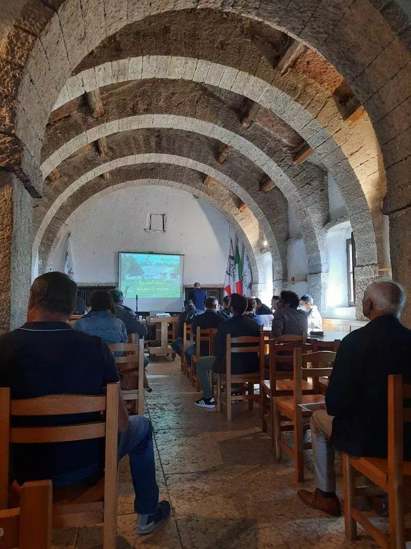 L'incontro a Malga Casara.