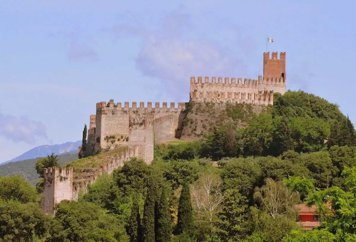 Veduta del Castello di Soave