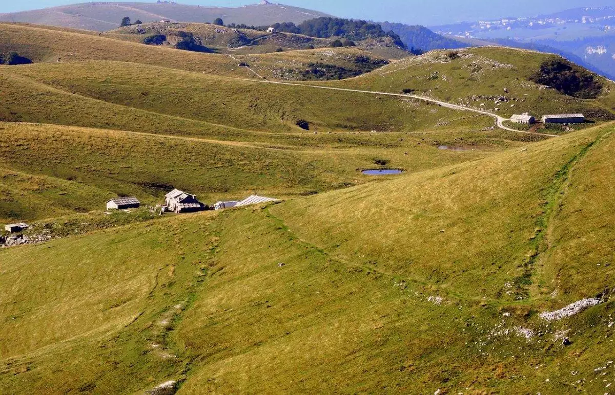 Un paesaggio della Lessinia.