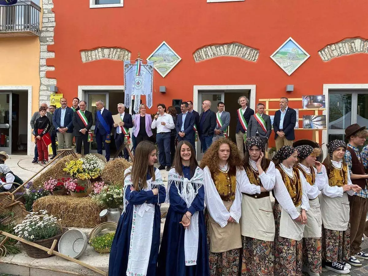 Le autorità intervenute domenica alla 31^ edizione della Festa del formaggio Monte Veronese DOP.