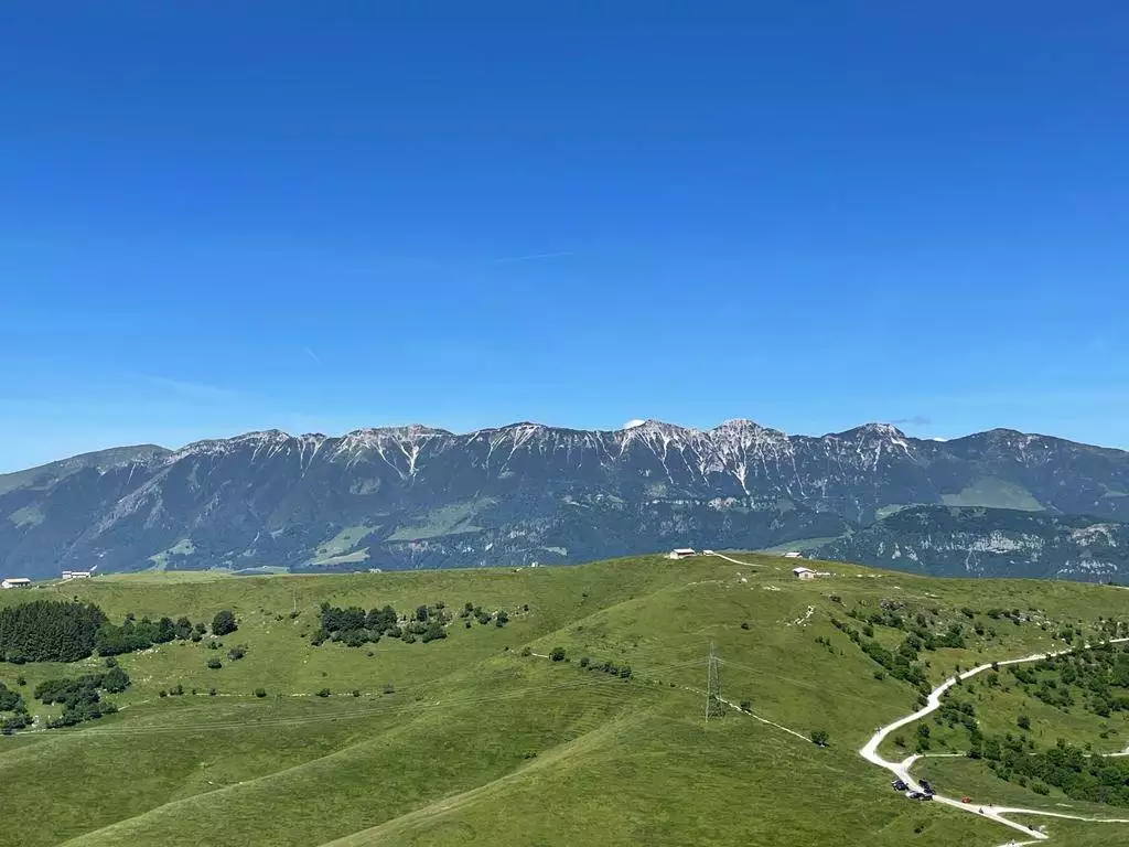 Una vista sul Monte Baldo