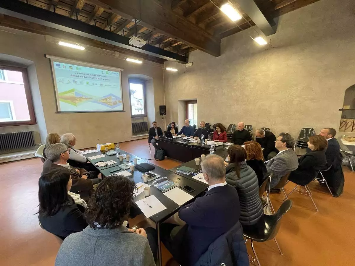 L'incontro di coordinamento presso il Salone delle Feste a Soave.